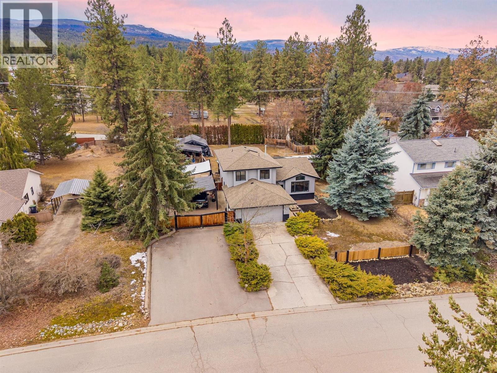 3745 Kimatouche Road, Kelowna