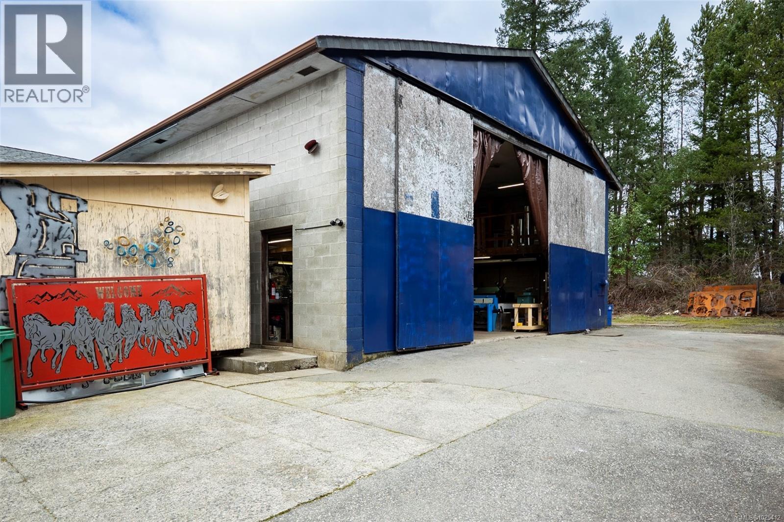 2116 NORTHFIELD RD - 22