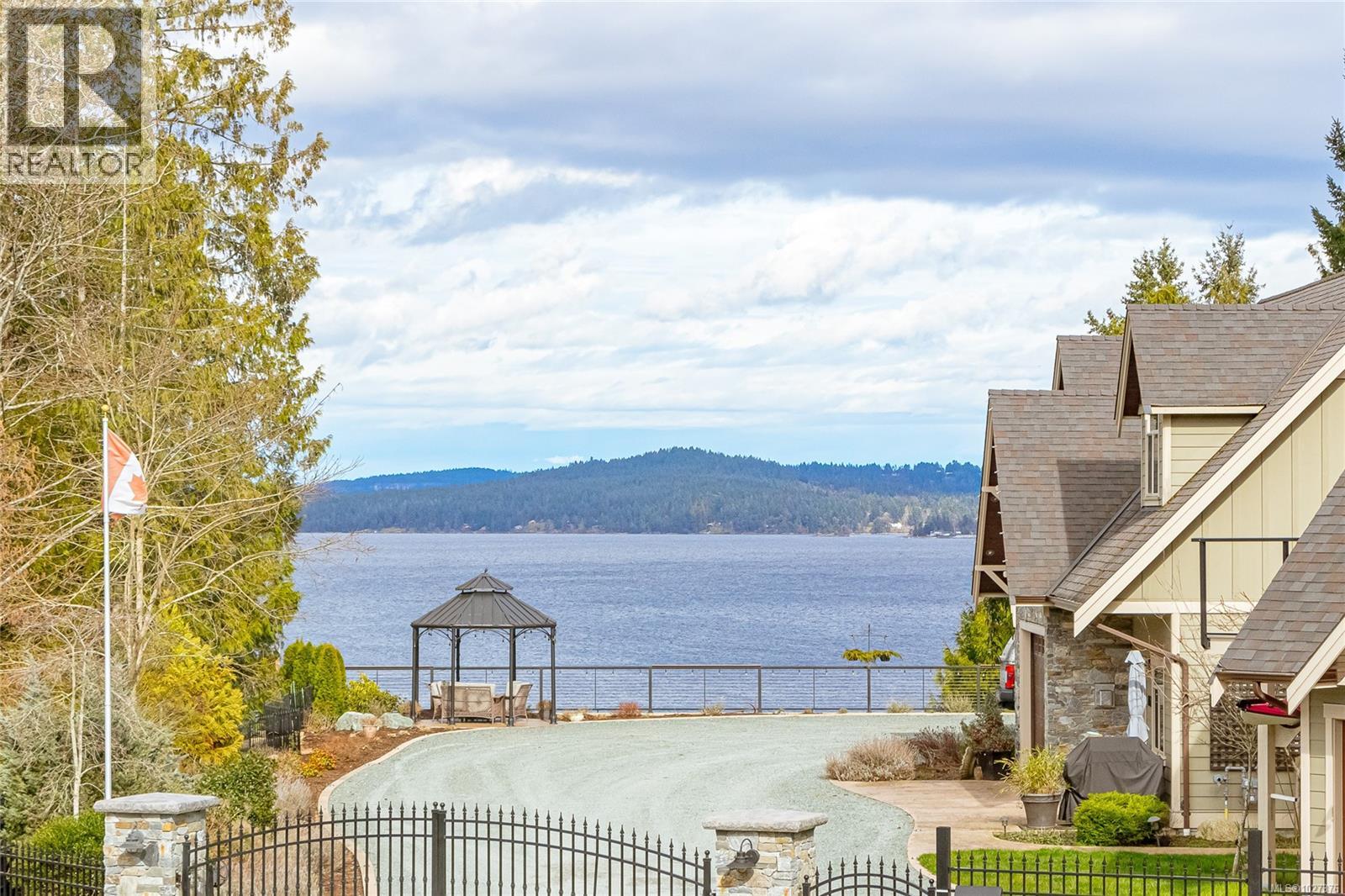 10115 Chemainus Rd - 9