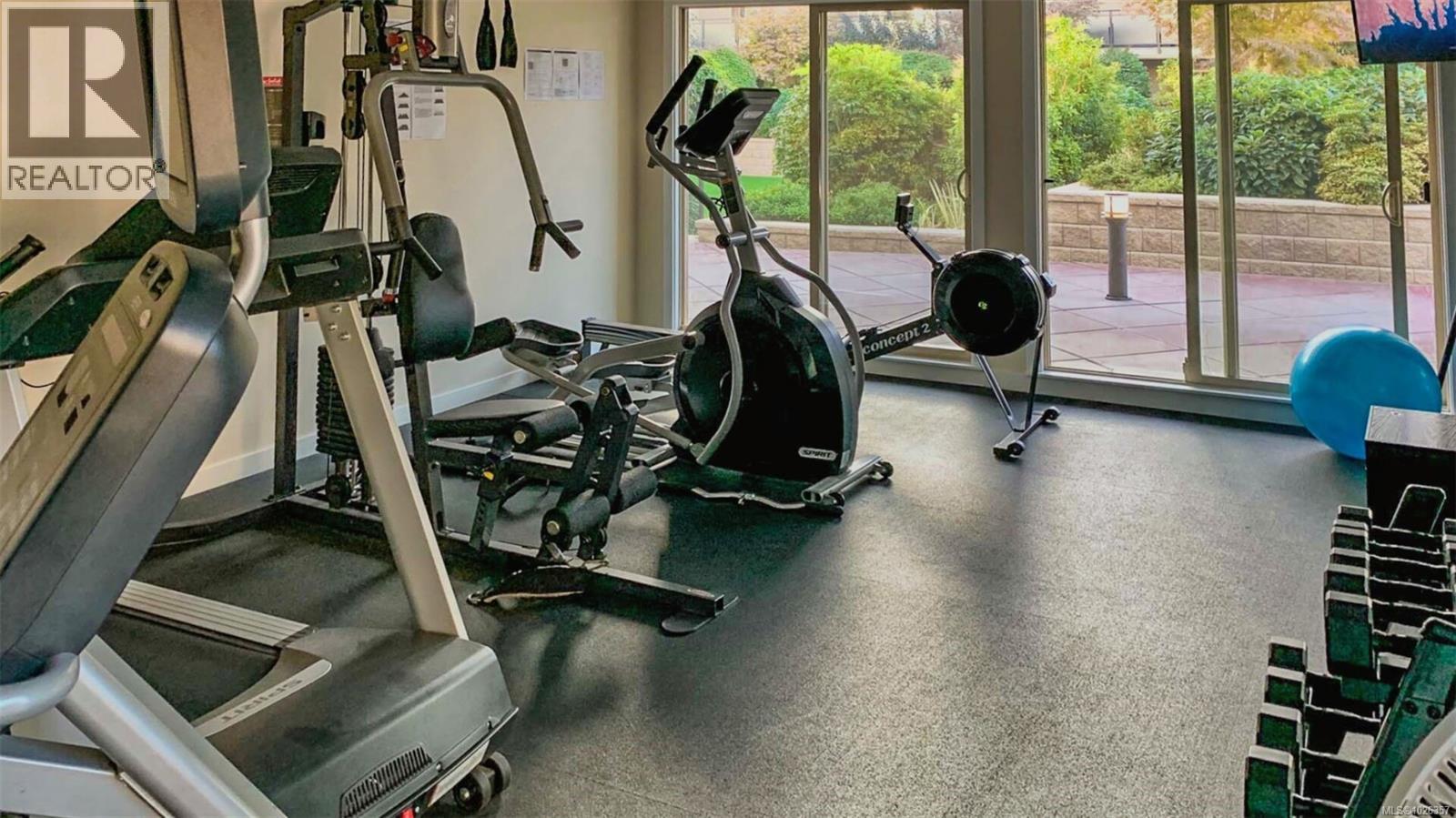 414 1419 Stadacona Avenue, Victoria