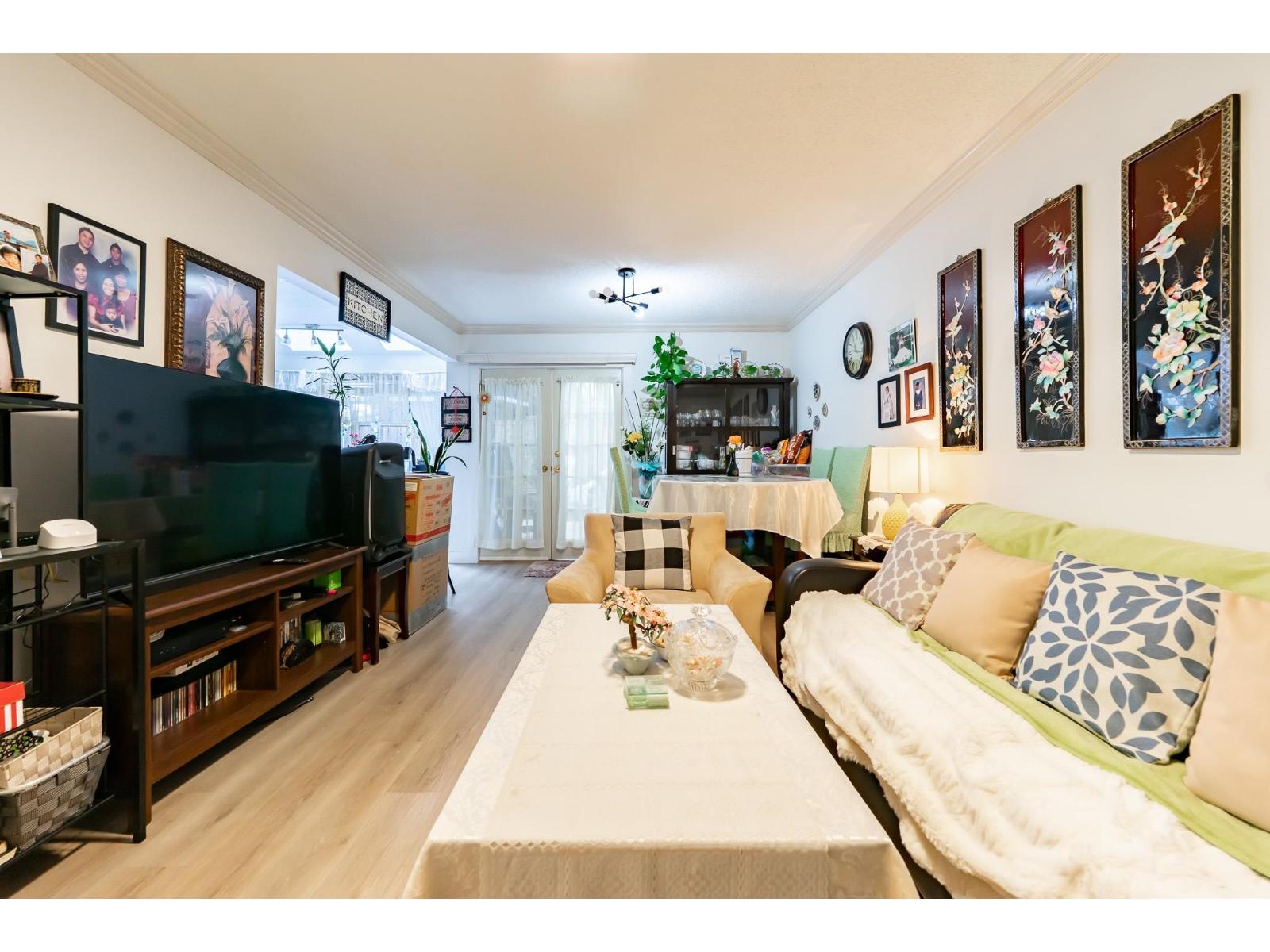 15098 98A AVENUE - Main photo, Surrey, British Columbia