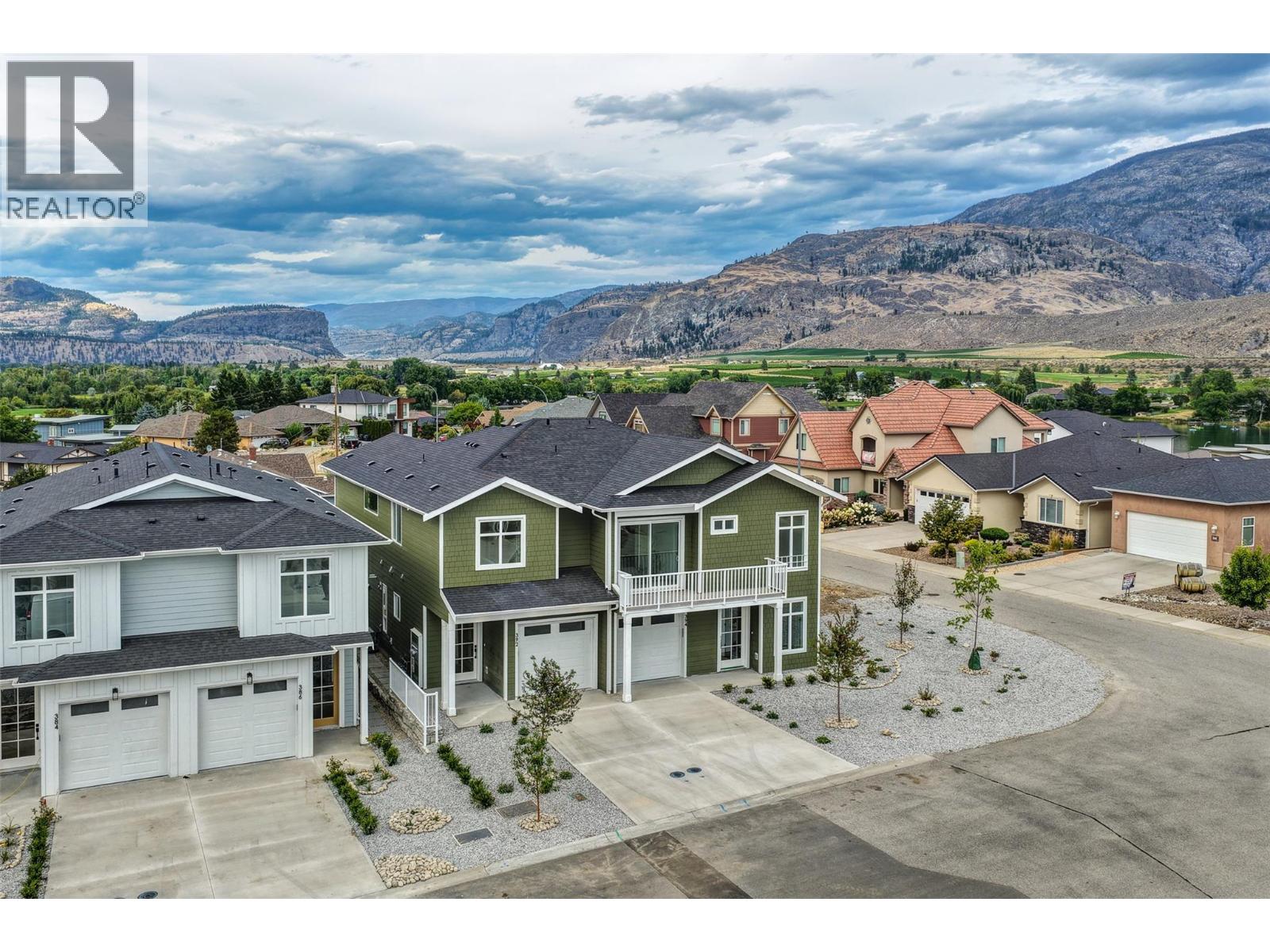 392 Chardonnay Avenue, Oliver