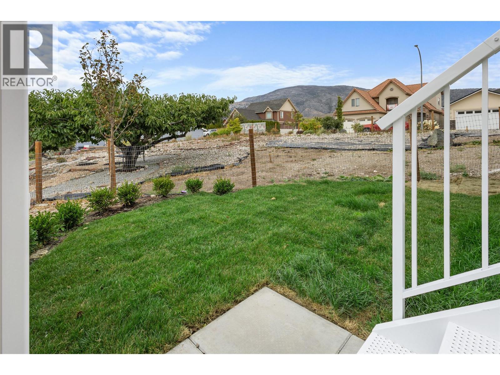 392 Chardonnay Avenue, Oliver