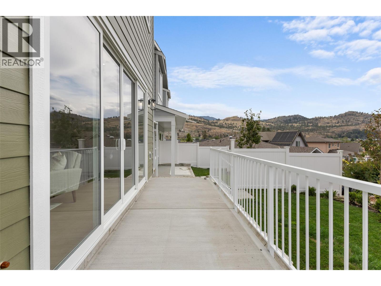 392 Chardonnay Avenue, Oliver