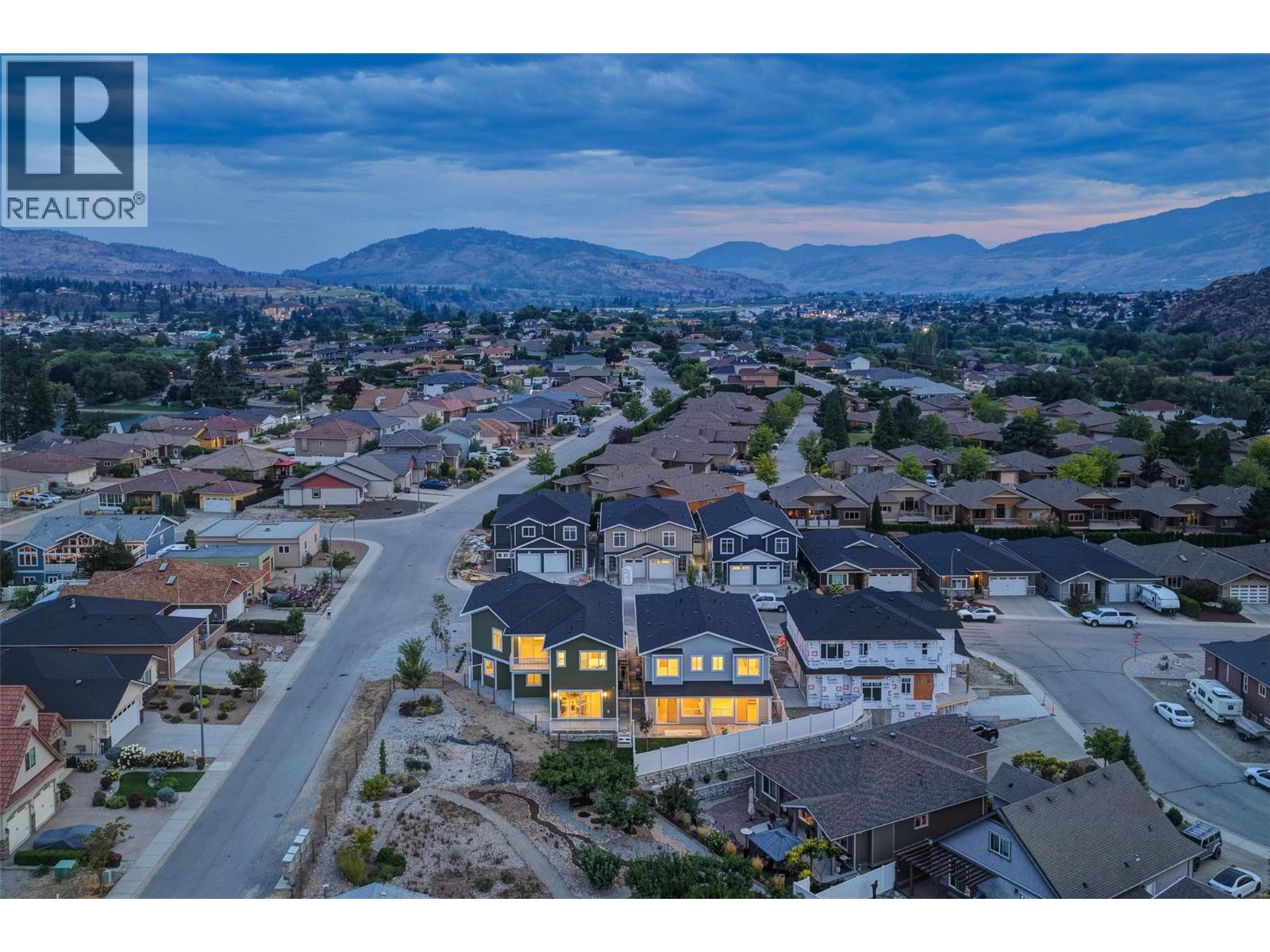 392 Chardonnay Avenue, Oliver