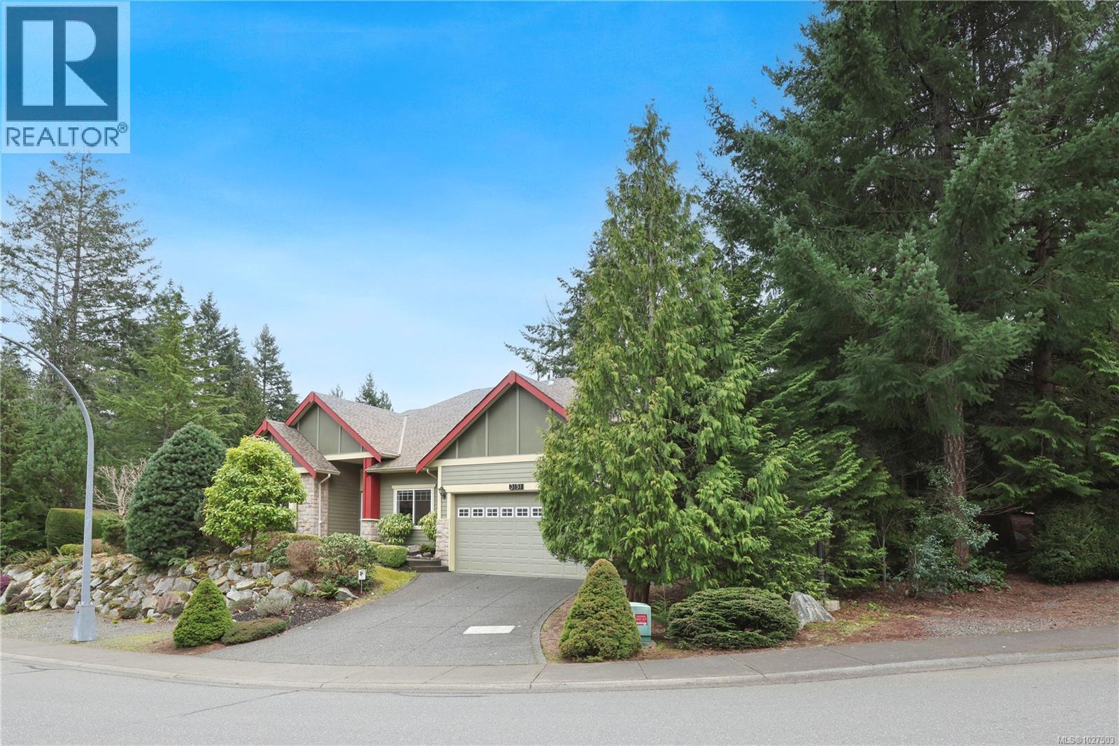 3151 Klanawa Cres - Photo 2 of 50, Courtenay, British Columbia