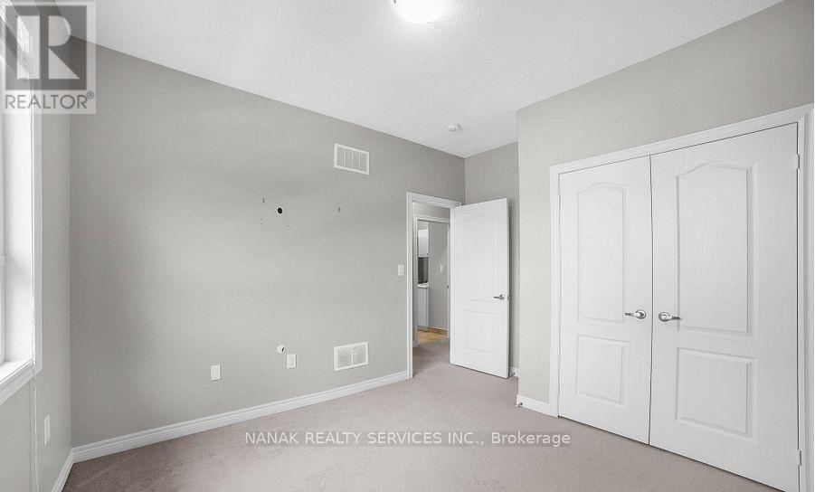 77 GREAT FALLS BOULEVARD - Photo 3 of 25, Hamilton (Waterdown), Ontario