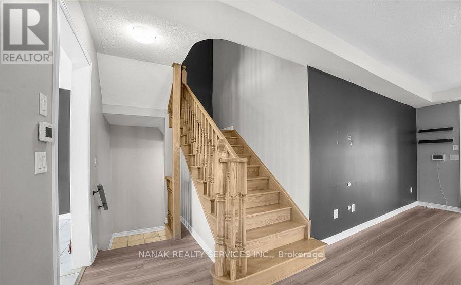 77 GREAT FALLS BOULEVARD - Photo 5 of 25, Hamilton (Waterdown), Ontario