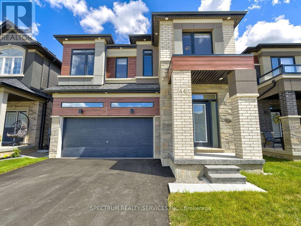 44 DENNIS AVENUE - Photo 2 of 50, Brantford, Ontario