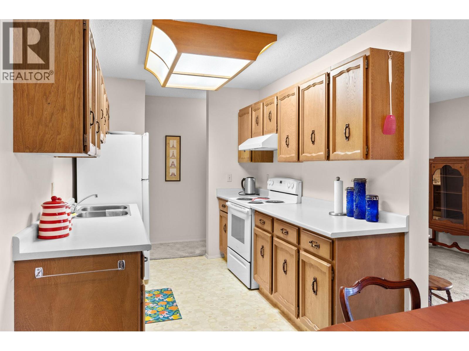 555 Rowcliffe Avenue Unit# 406, Kelowna