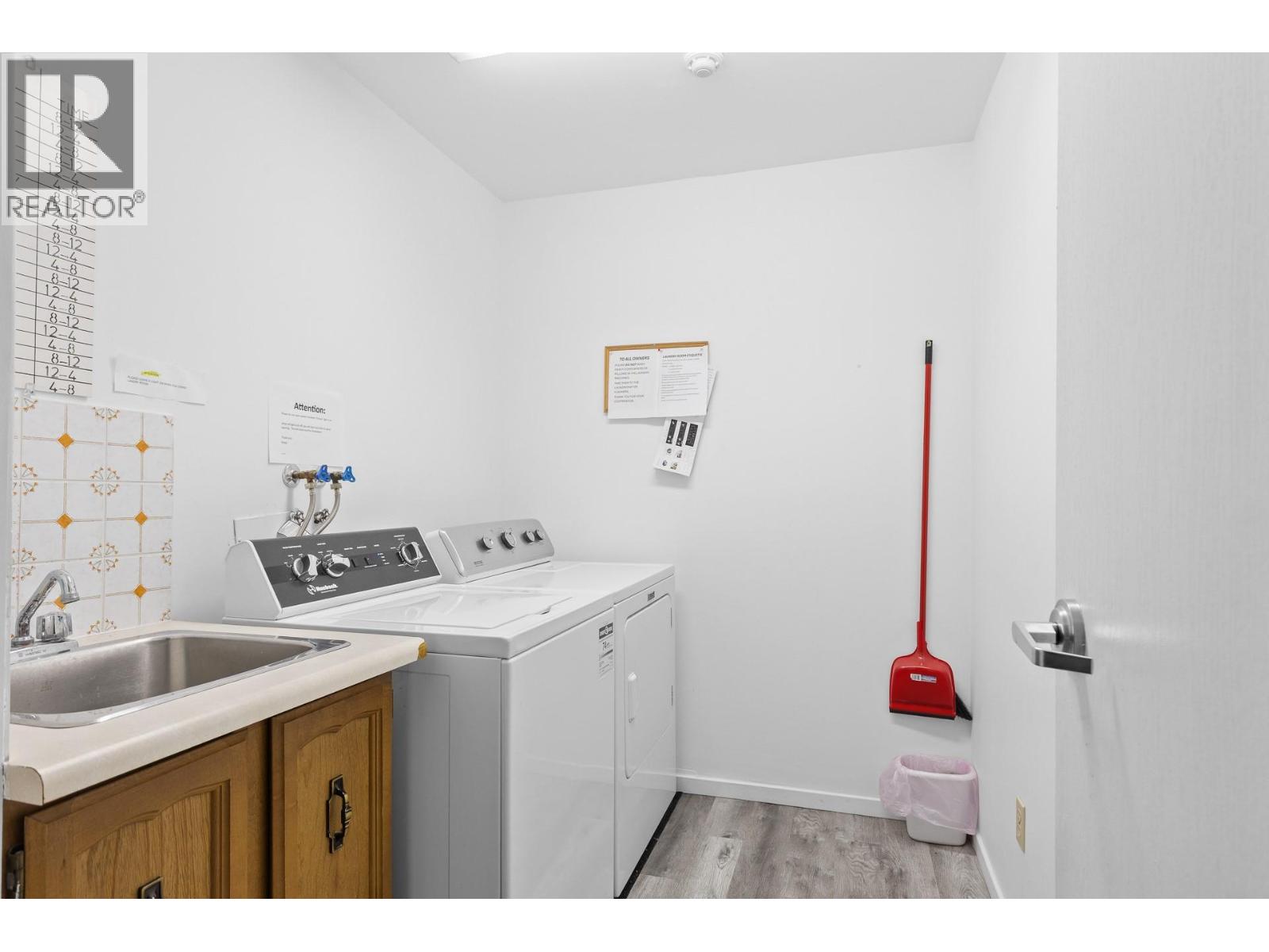 555 Rowcliffe Avenue Unit# 406, Kelowna