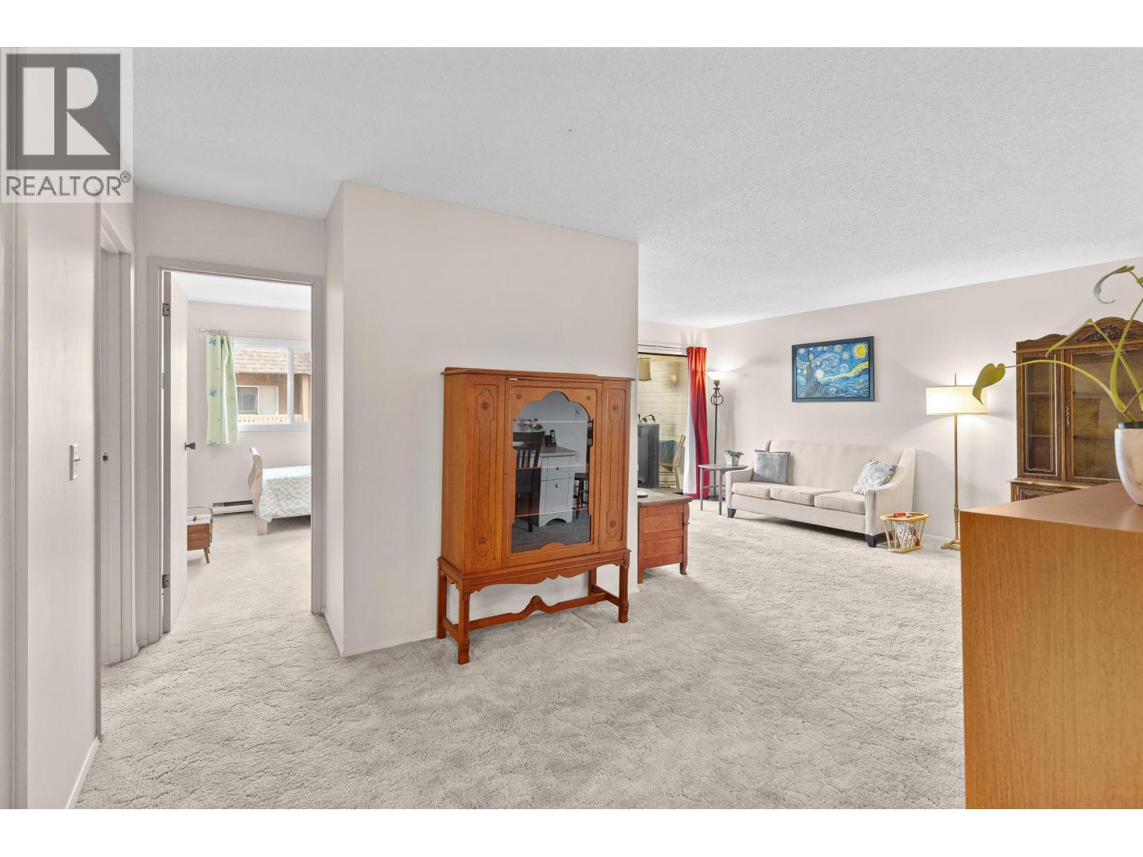 555 Rowcliffe Avenue Unit# 406, Kelowna