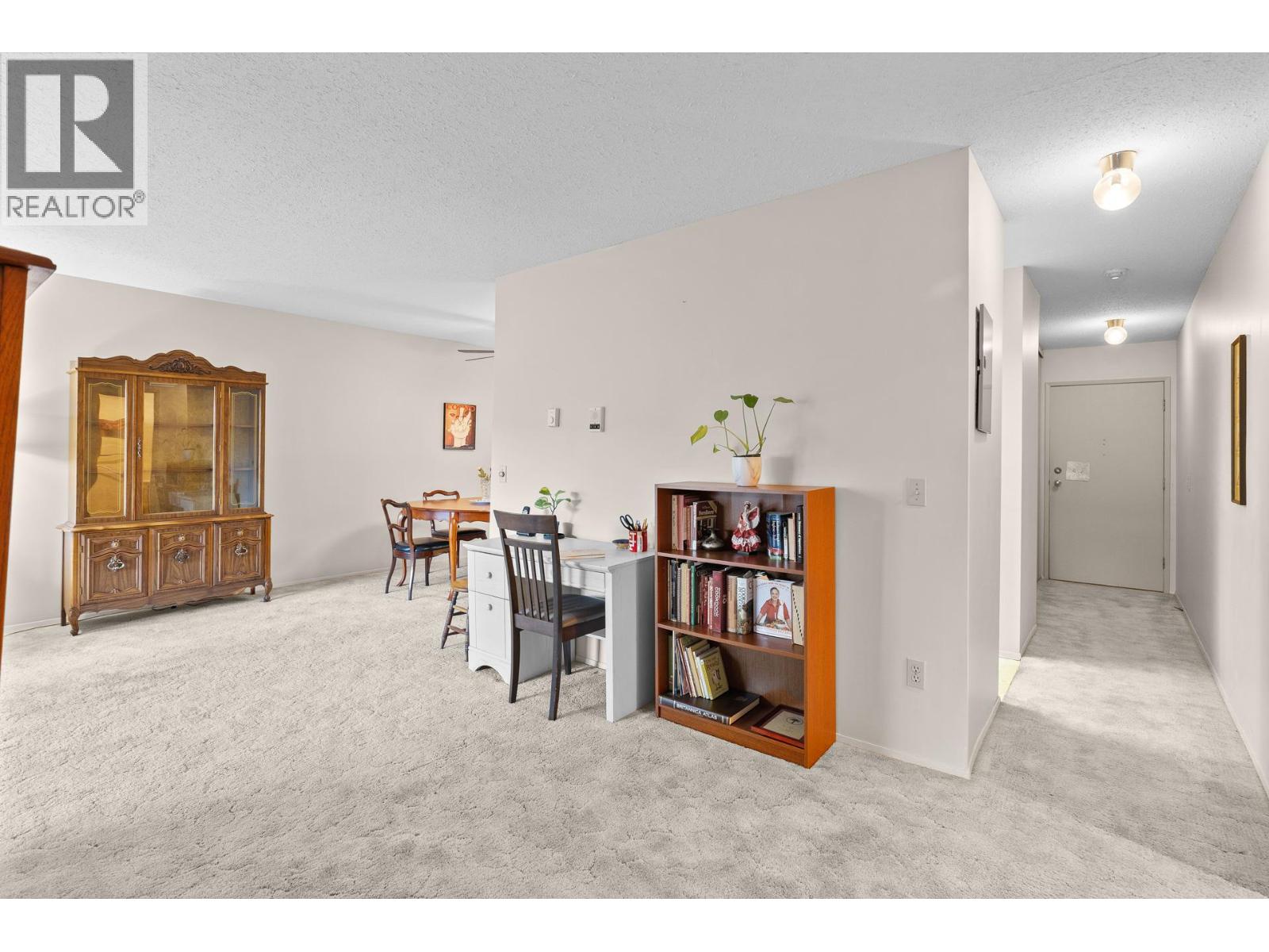 555 Rowcliffe Avenue Unit# 406, Kelowna