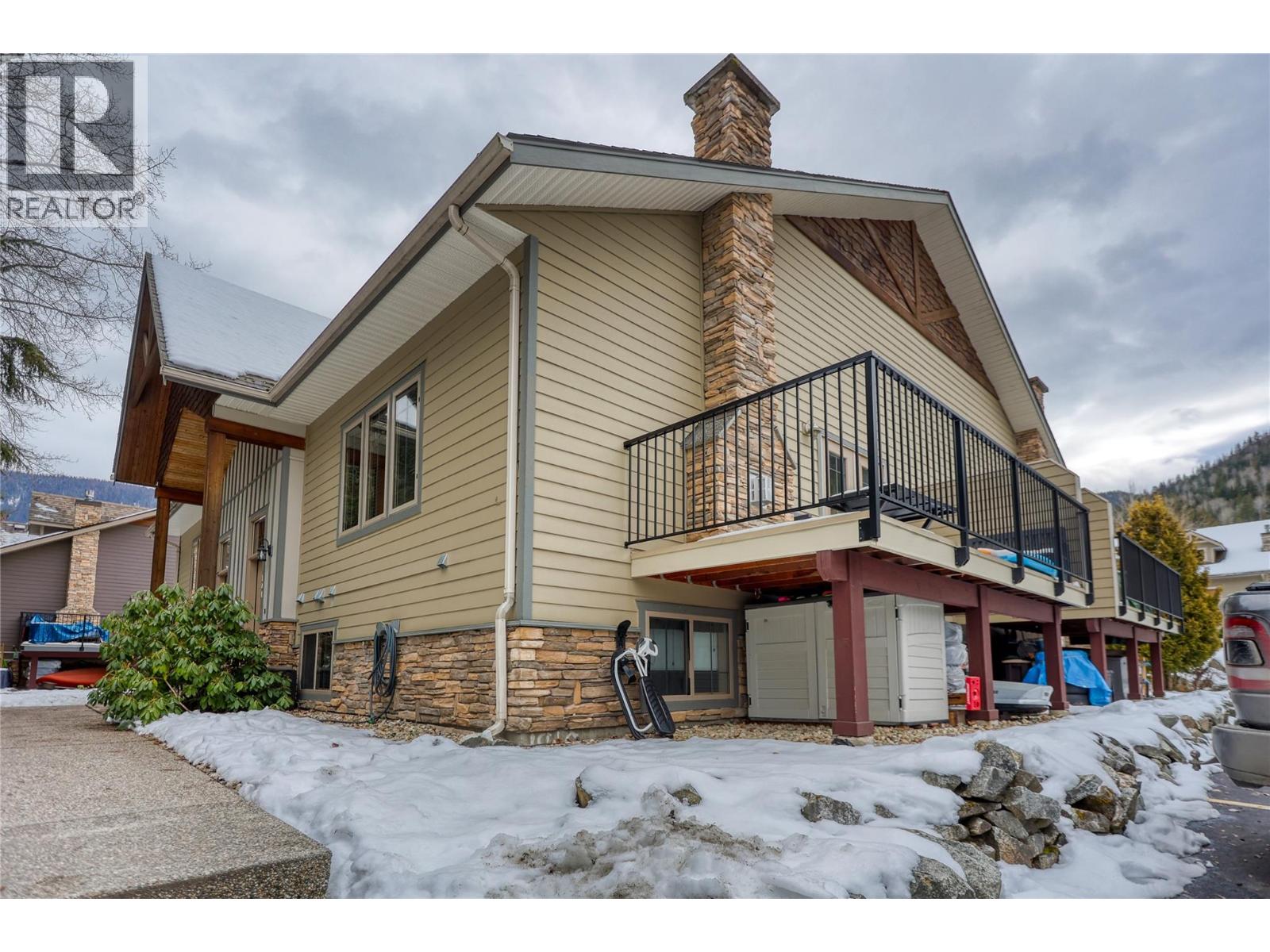 1901 CHOQUETTE Avenue Unit# 101, Nelson
