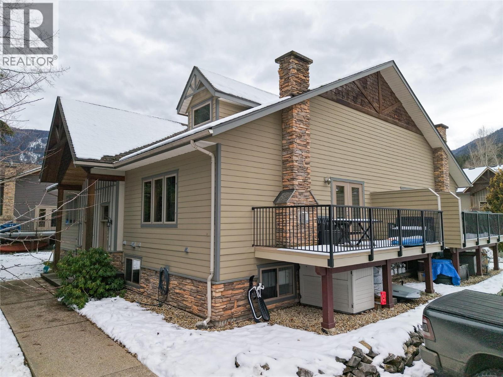 1901 CHOQUETTE Avenue Unit# 101, Nelson