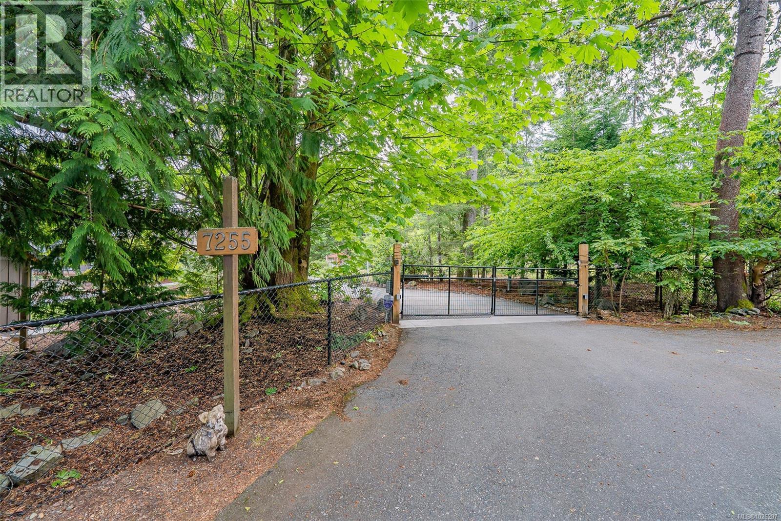 7255 Aulds Rd, Lantzville