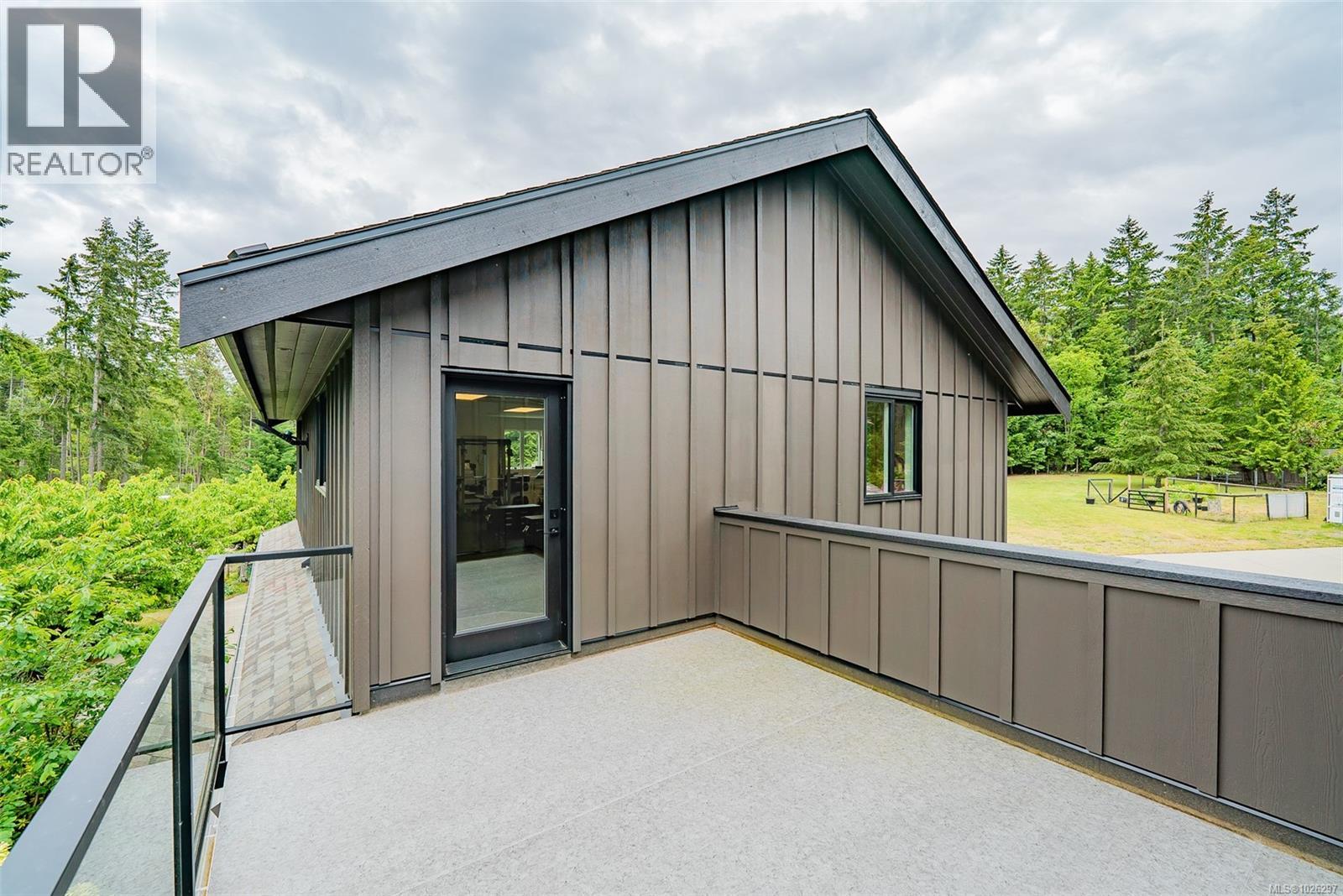 7255 Aulds Rd, Lantzville