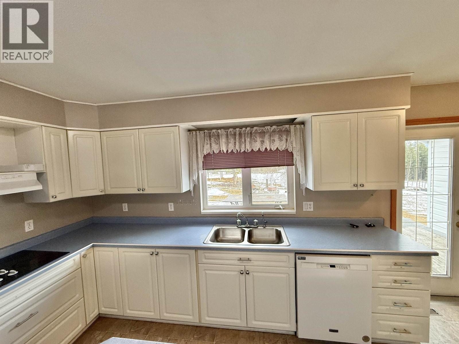 4006 BLUESTONE ROAD, Quesnel