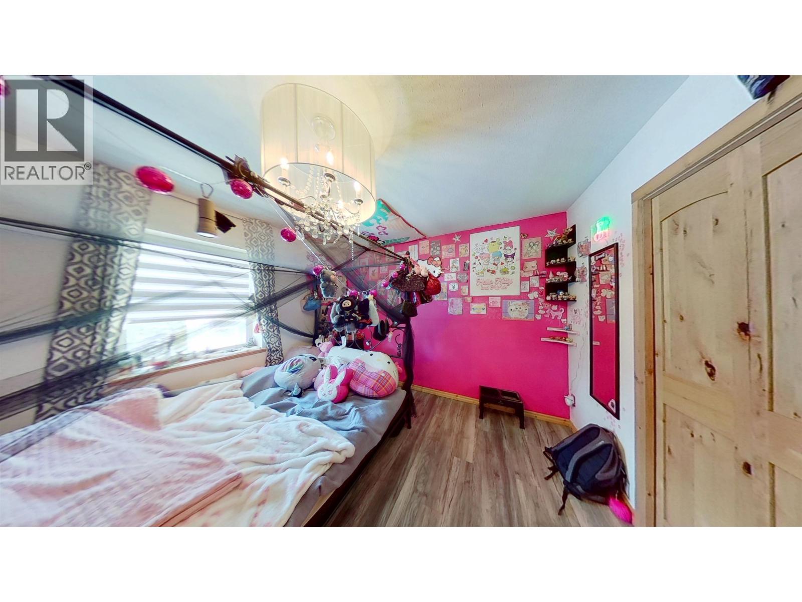 6508 HORSE LAKE ROAD - 29