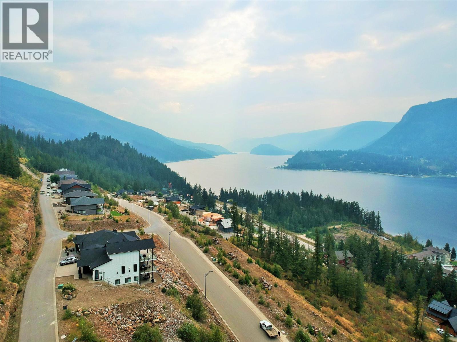 238 Bayview Drive, Sicamous