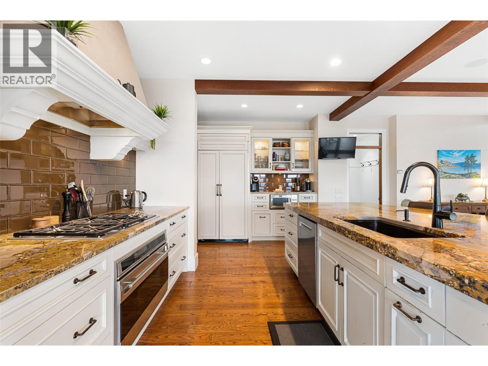 2457 Selkirk Drive, Kelowna