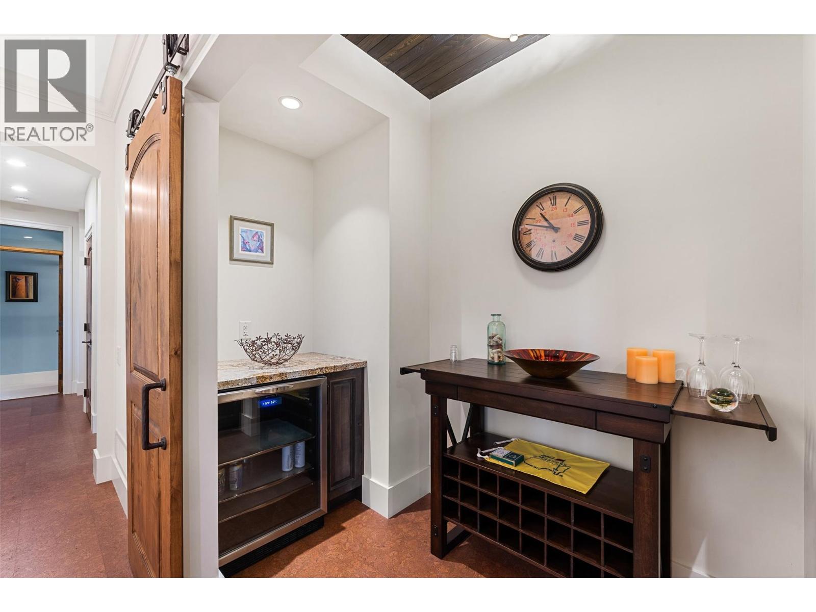 2457 Selkirk Drive, Kelowna