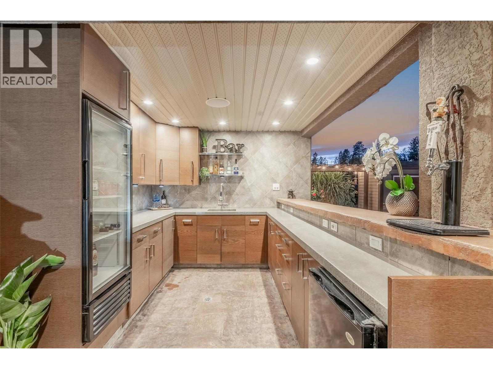 3266 Merlot Court, West Kelowna