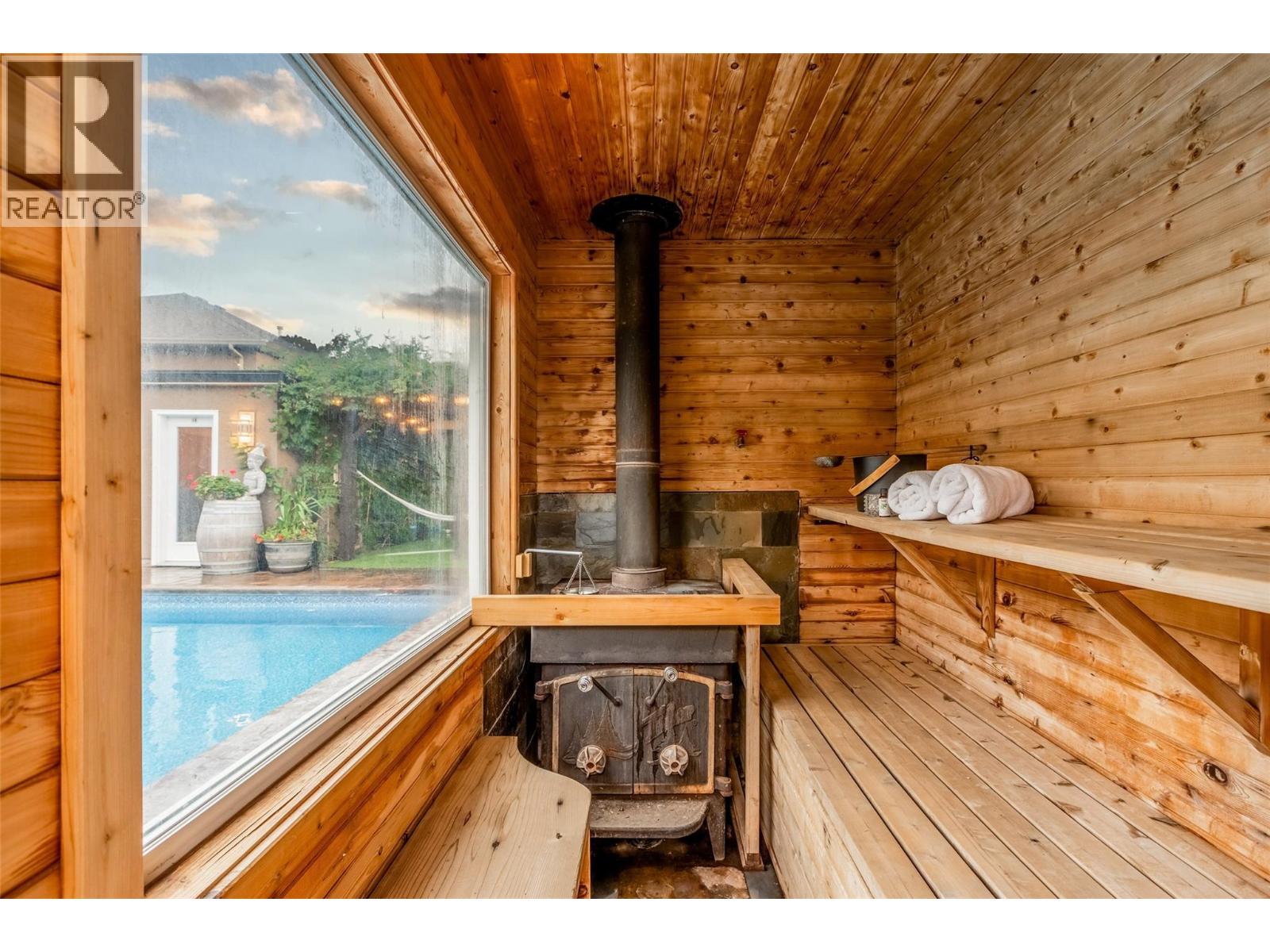 3266 Merlot Court, West Kelowna