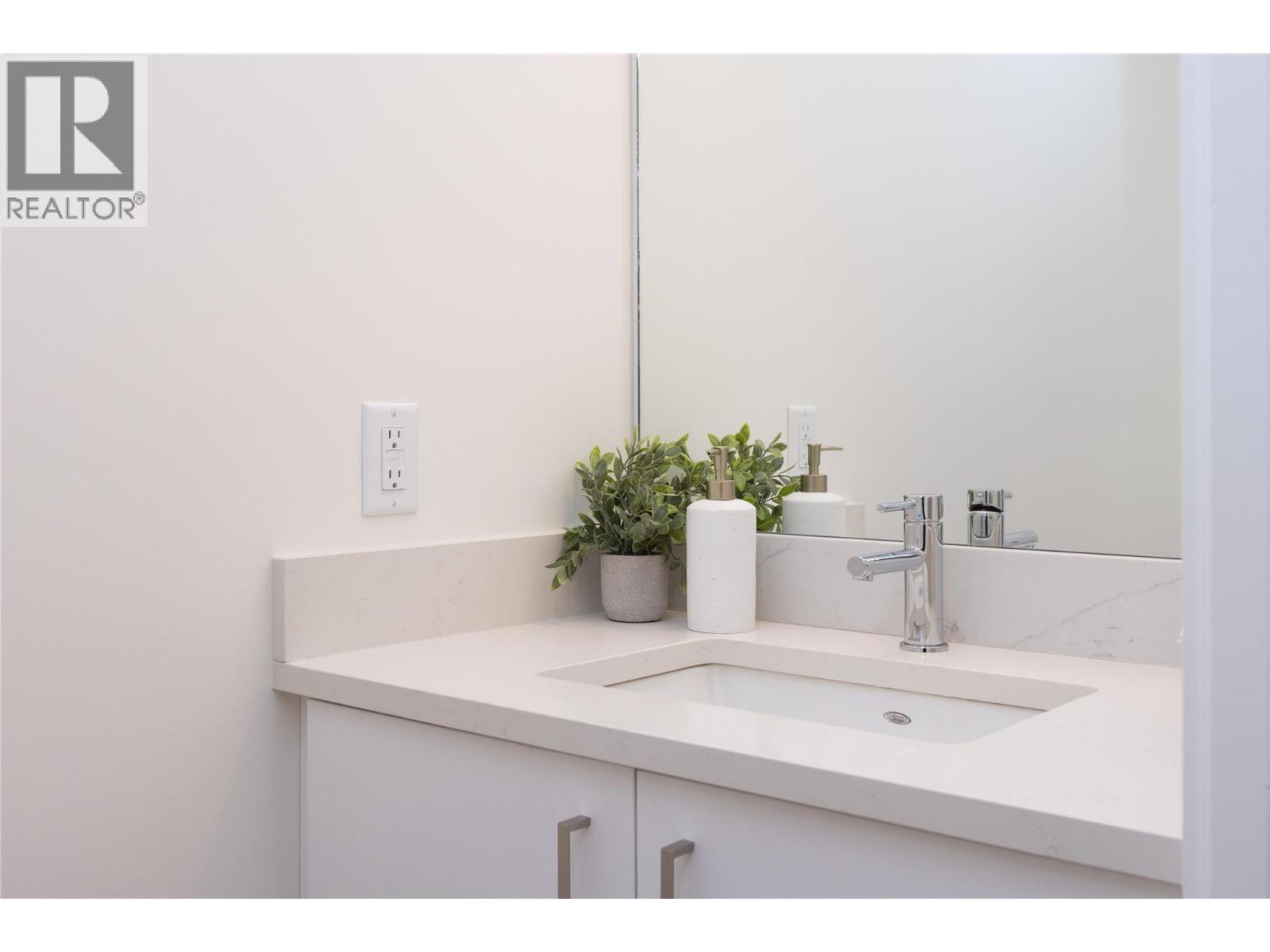 1225 FINDLAY Road Unit# 12, Kelowna