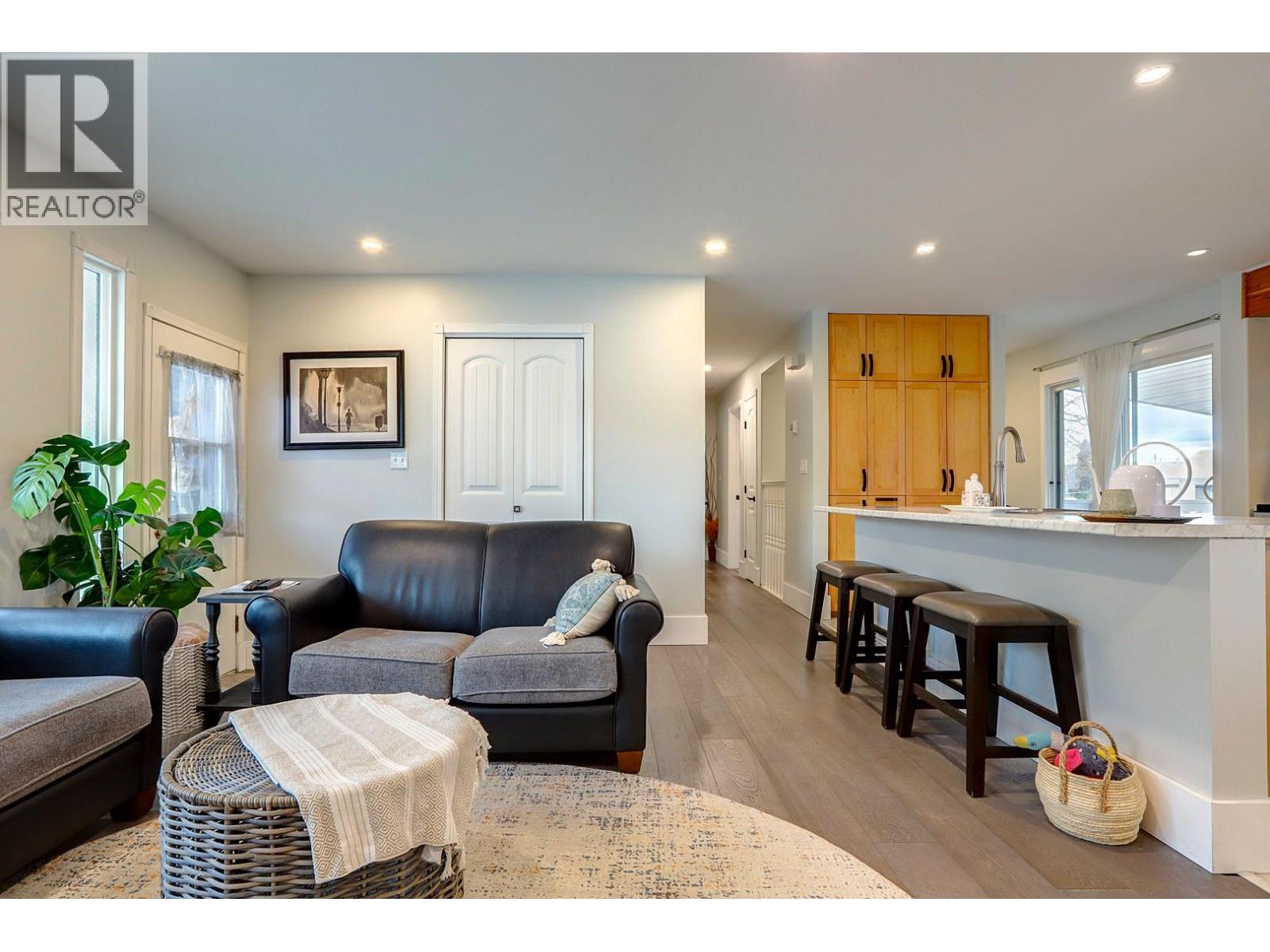 4504 16 Street, Vernon