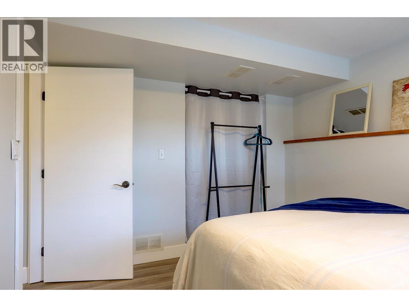 4504 16 Street, Vernon