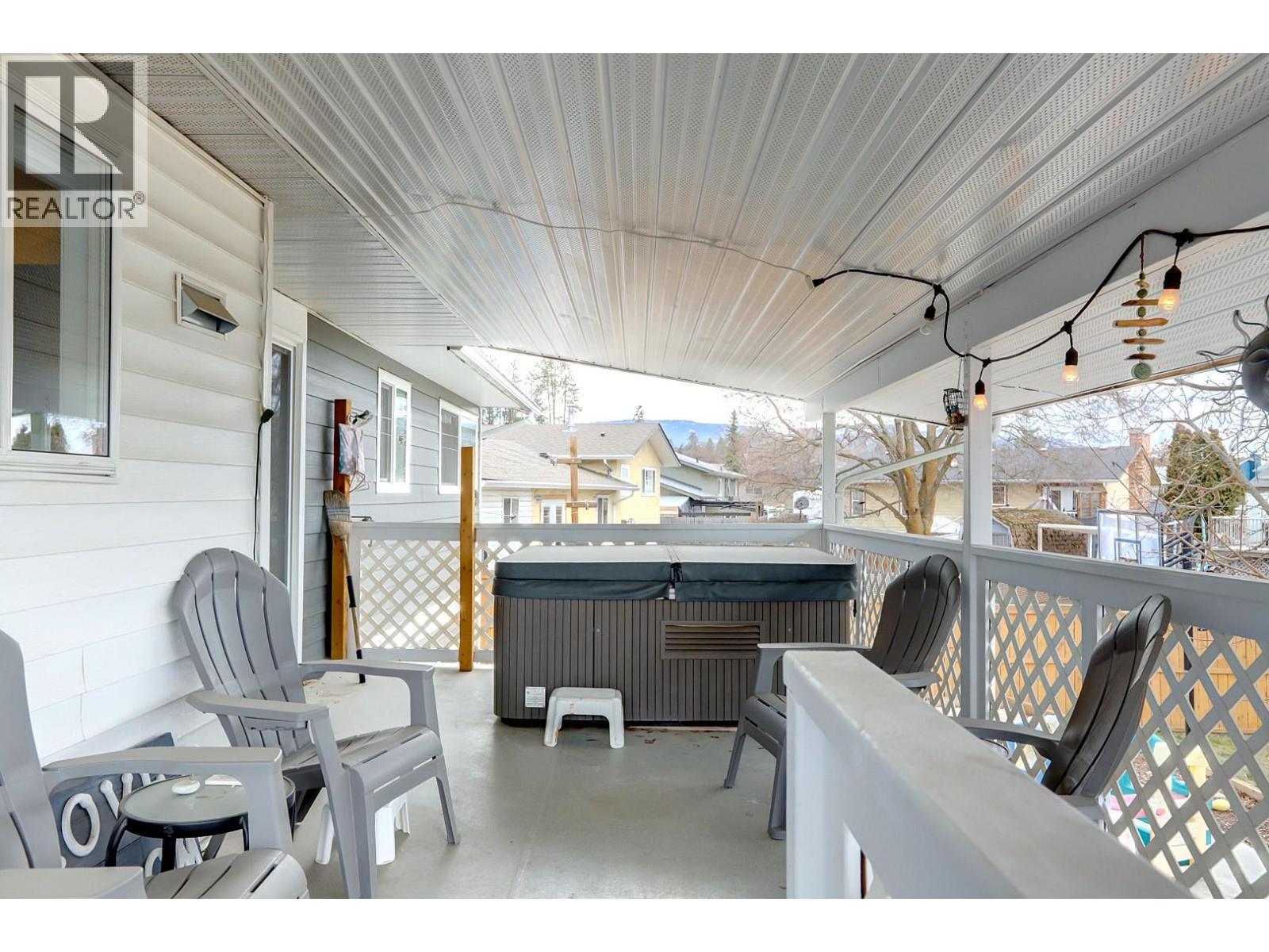 4504 16 Street, Vernon