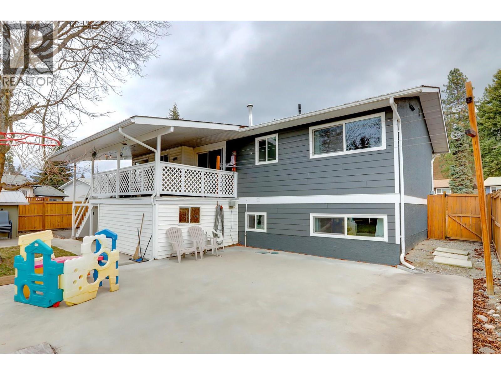 4504 16 Street, Vernon