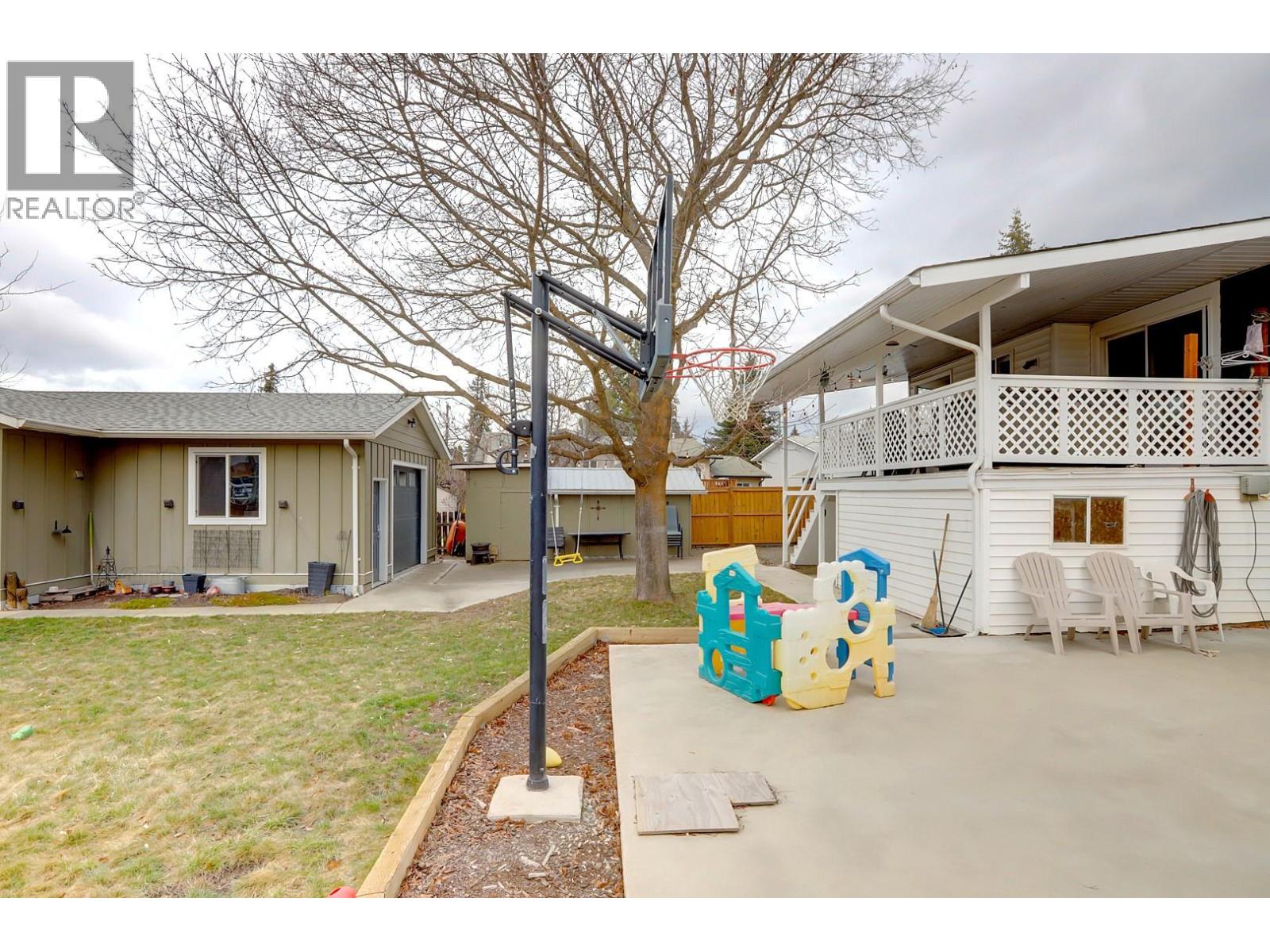 4504 16 Street, Vernon