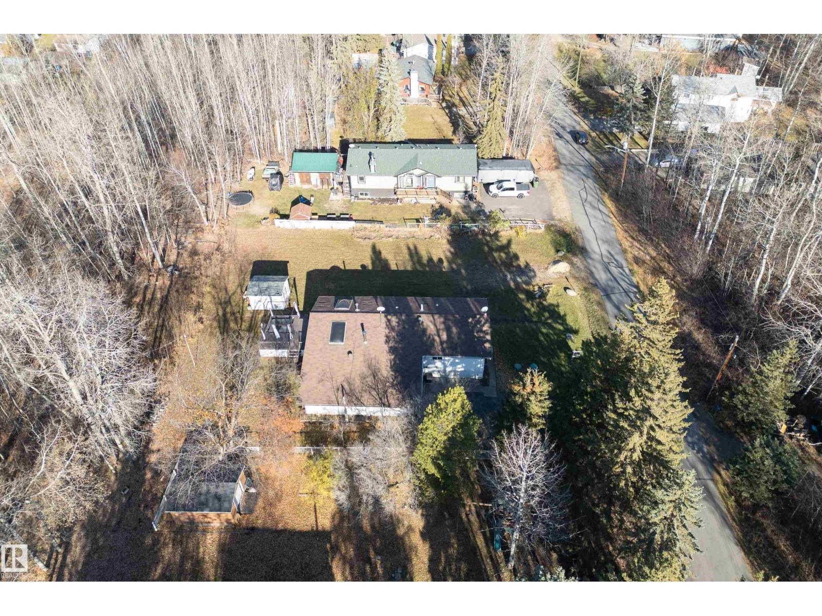 
          620 6 Street
            <br/>
            <span>Rural Lac Ste. Anne County</span>
            , 
            <span>AB</span>
             <span>T0E1A0</span>
         - Photo 6