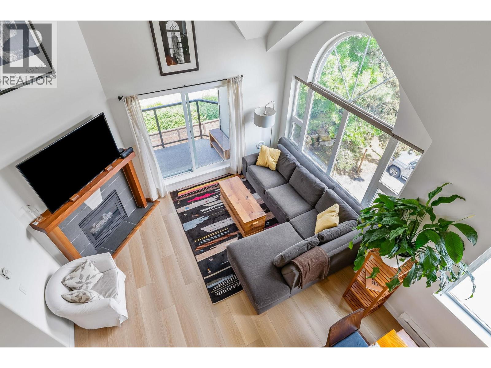 312 1466 PEMBERTON AVENUE, Squamish