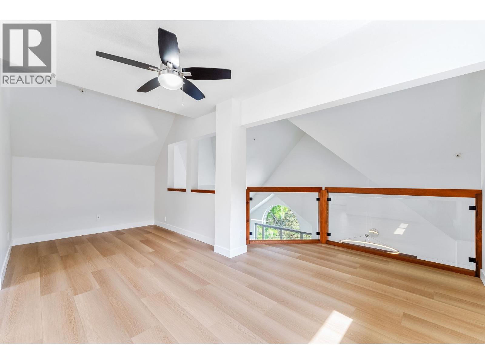 312 1466 PEMBERTON AVENUE, Squamish