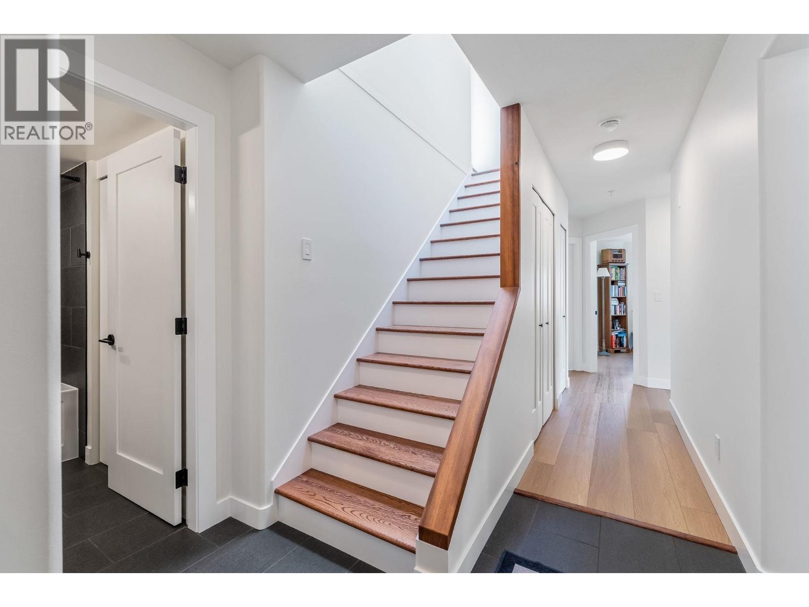 312 1466 PEMBERTON AVENUE, Squamish