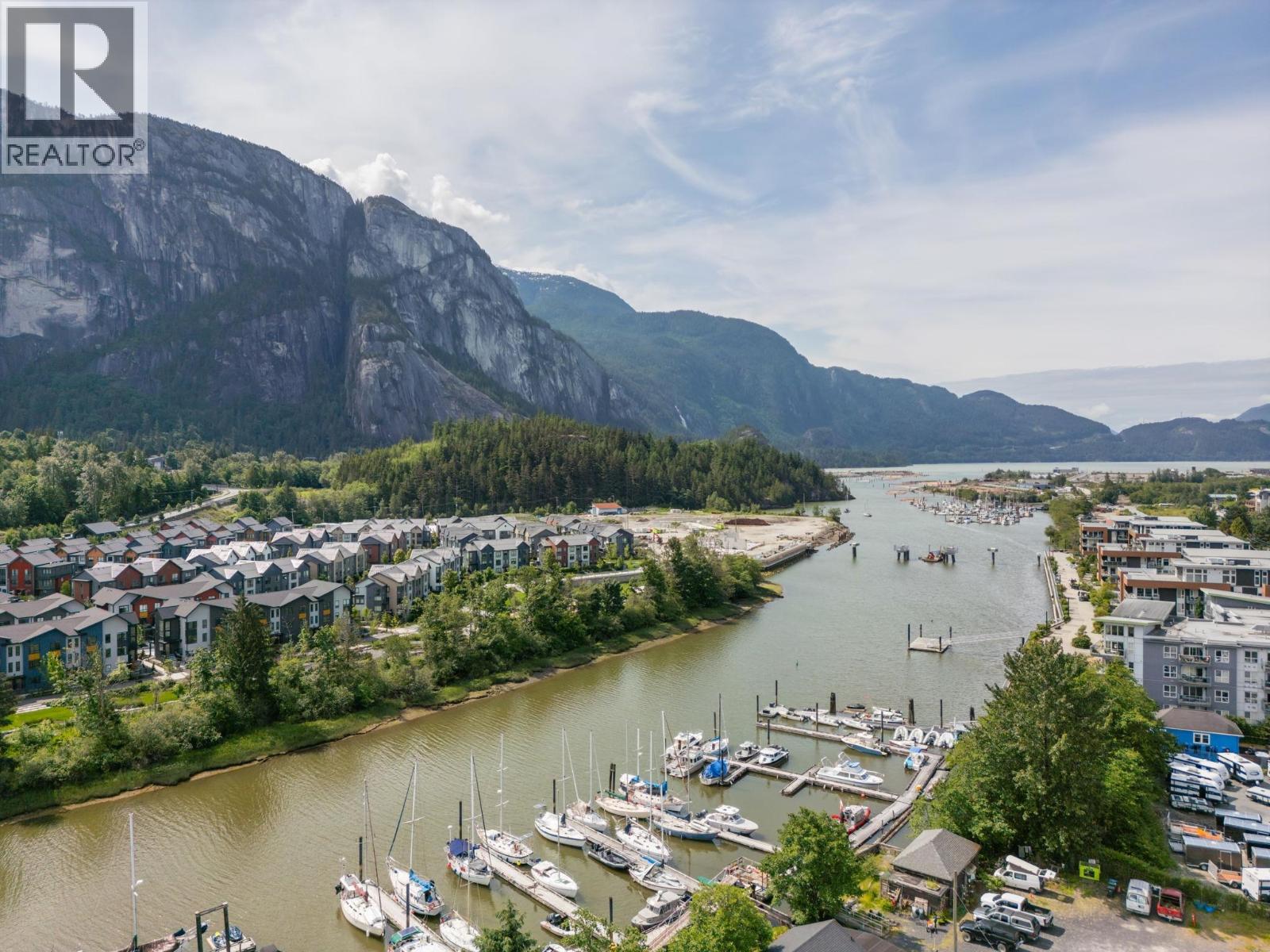 312 1466 PEMBERTON AVENUE, Squamish