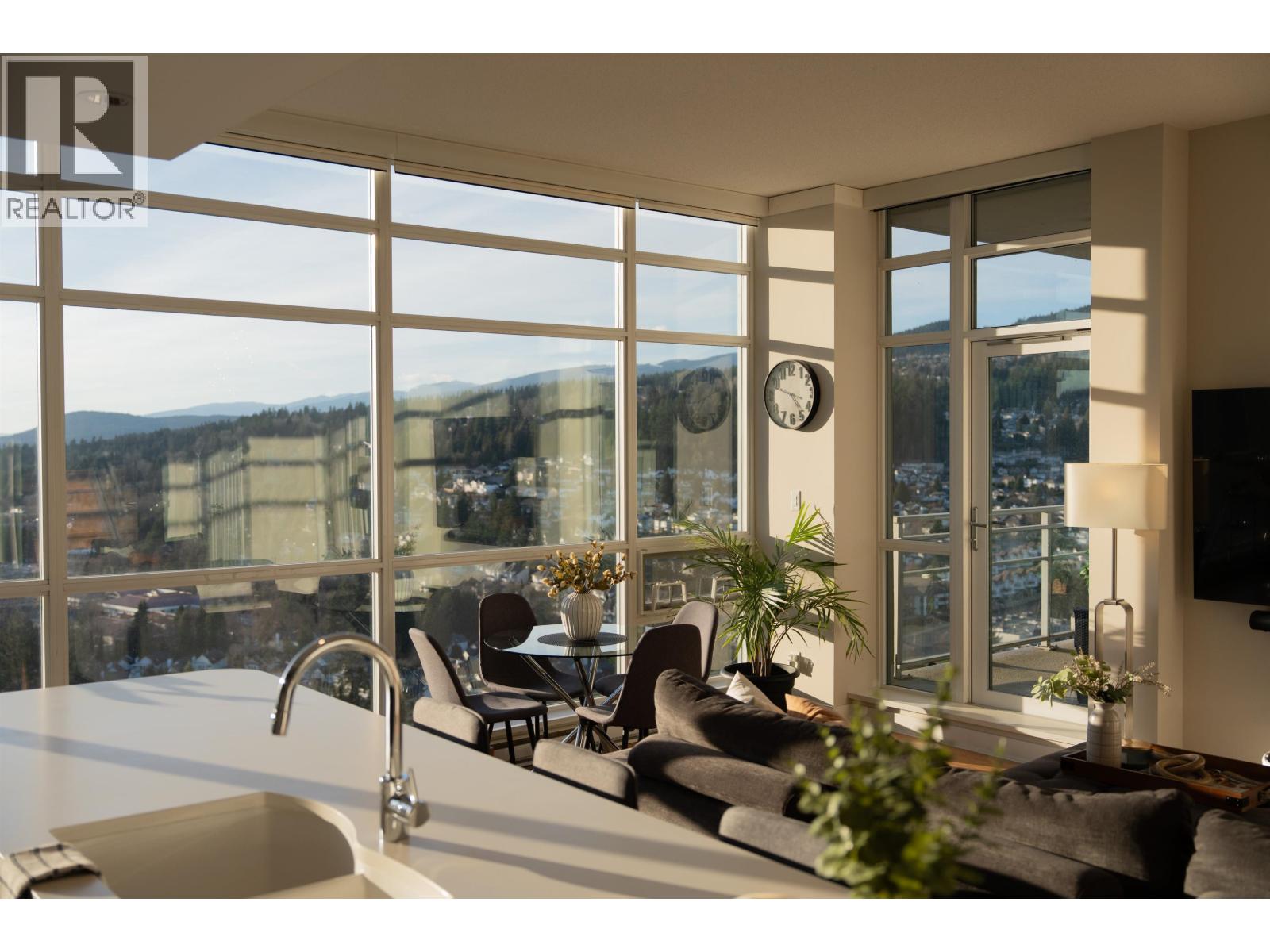 3401 2968 GLEN DRIVE, Coquitlam