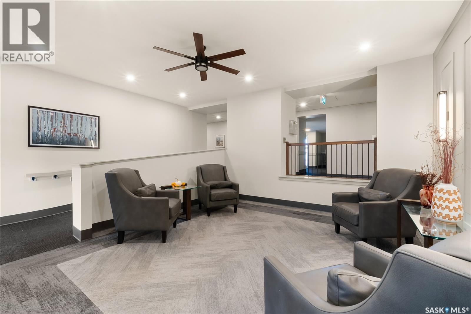 Single Family House High rise for Sale in   Rae STREET Regina 