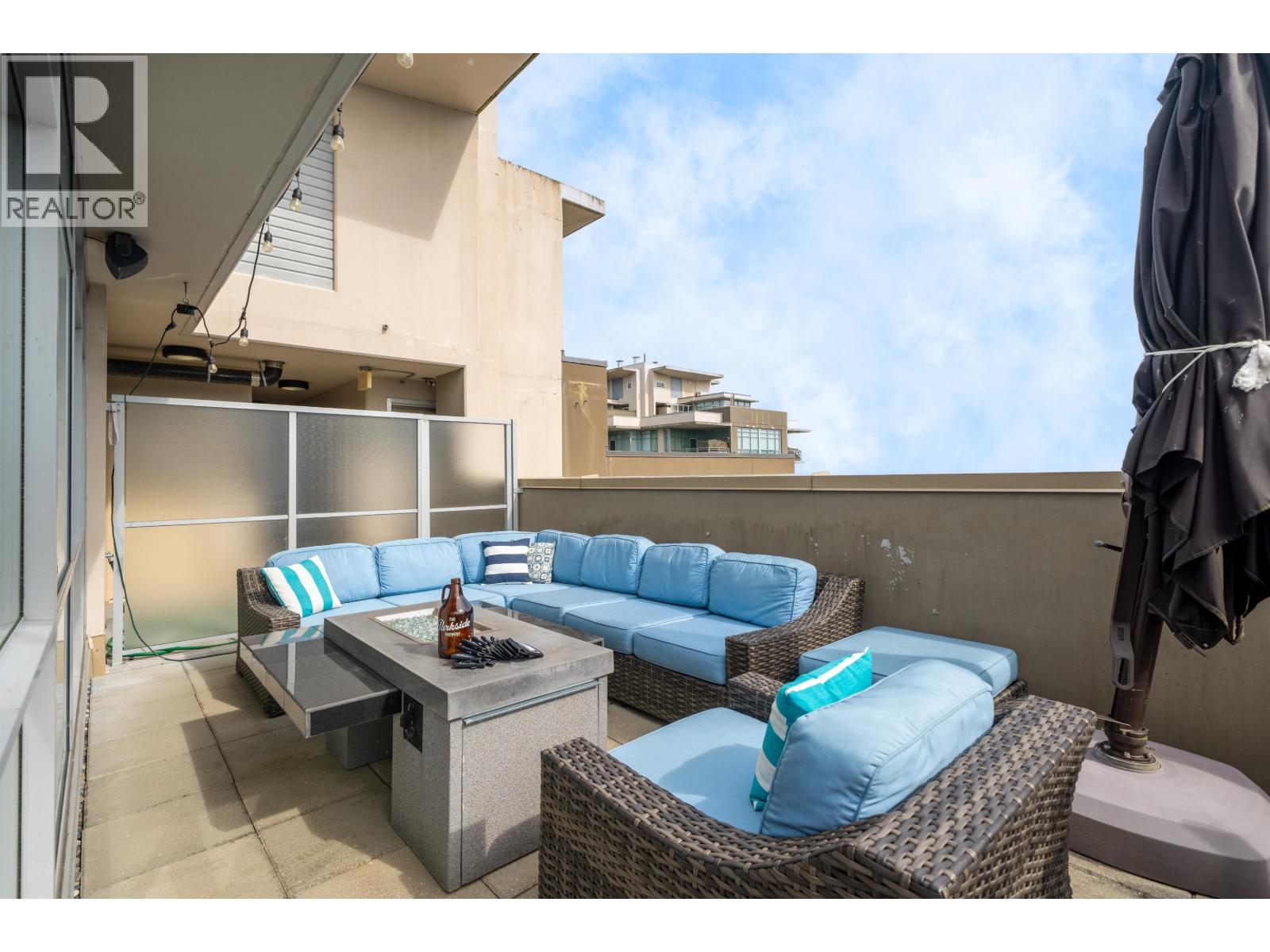 3401 2968 GLEN DRIVE, Coquitlam