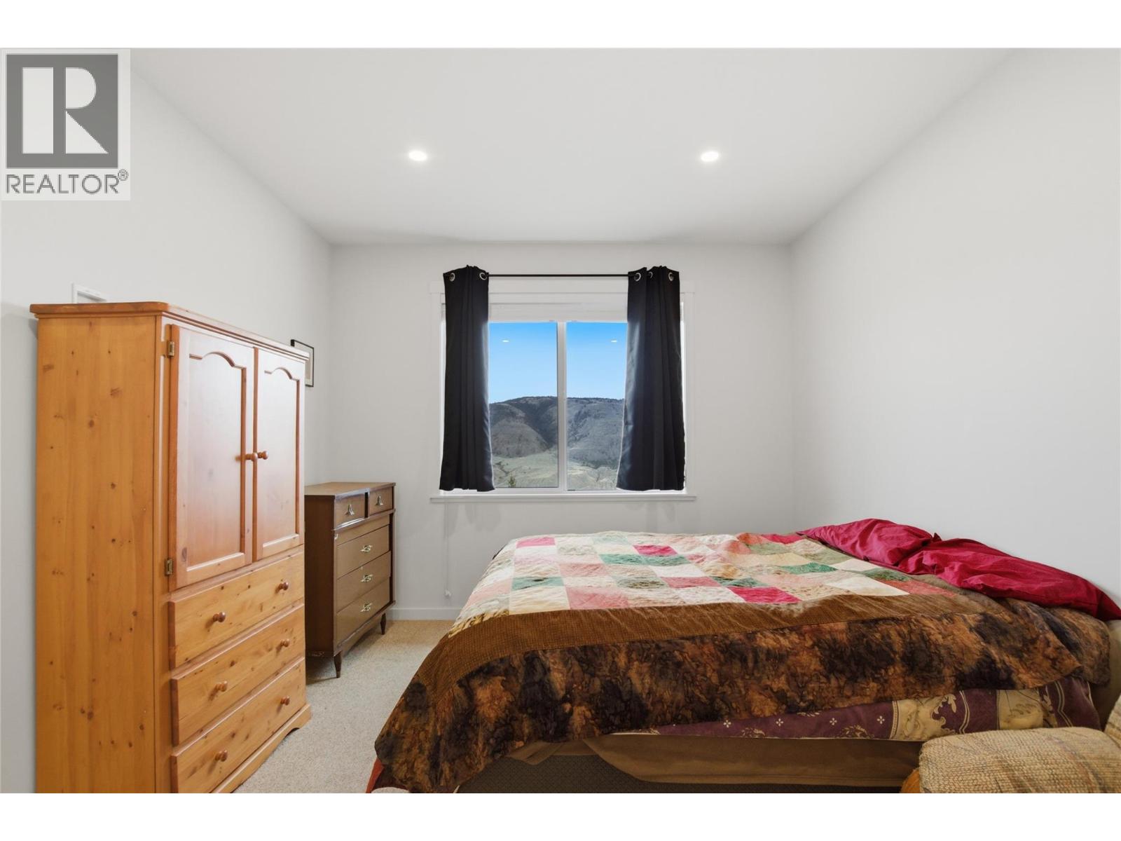 #114 1799 BABINE Avenue - 14
