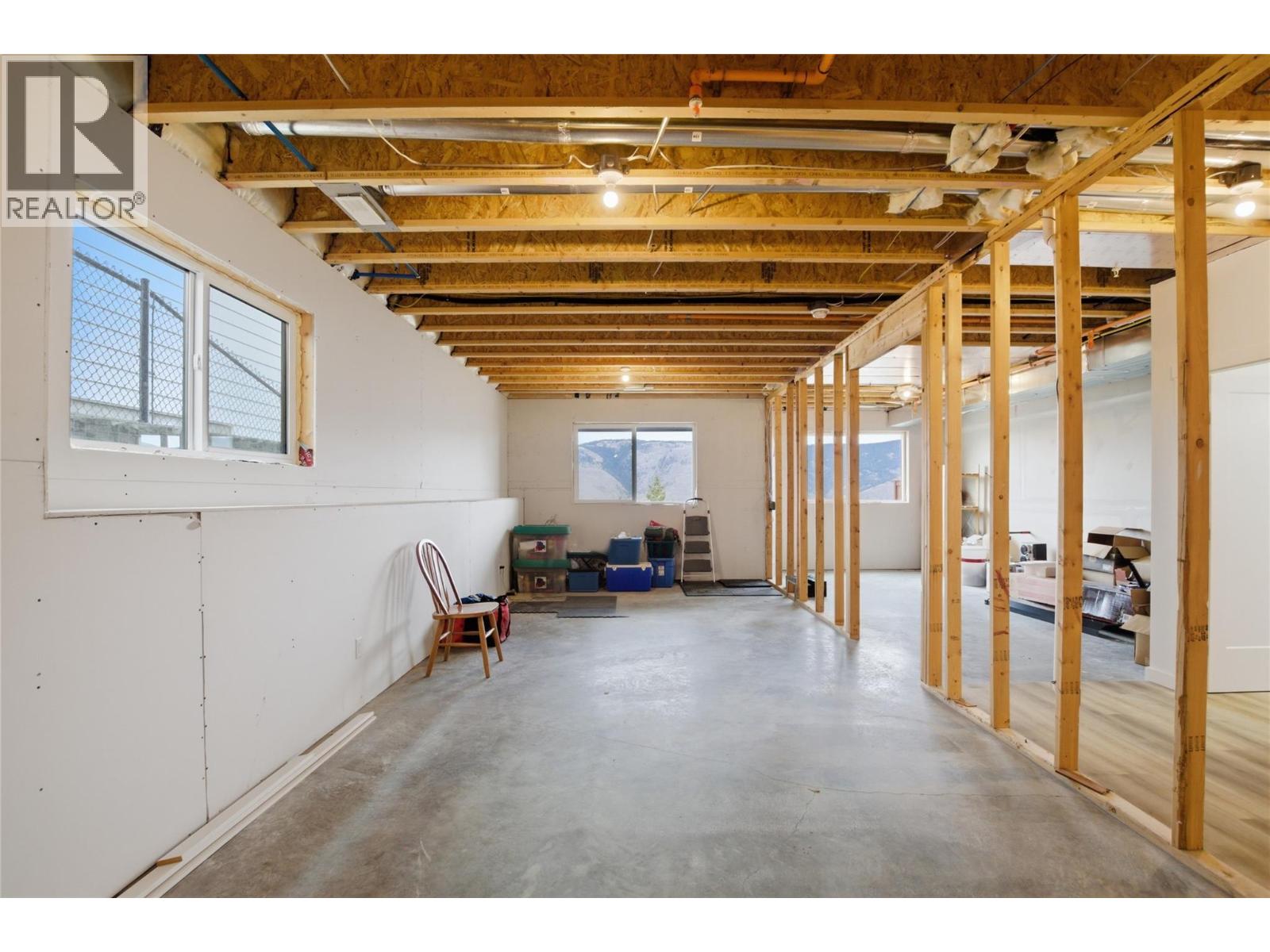 #114 1799 BABINE Avenue - 23