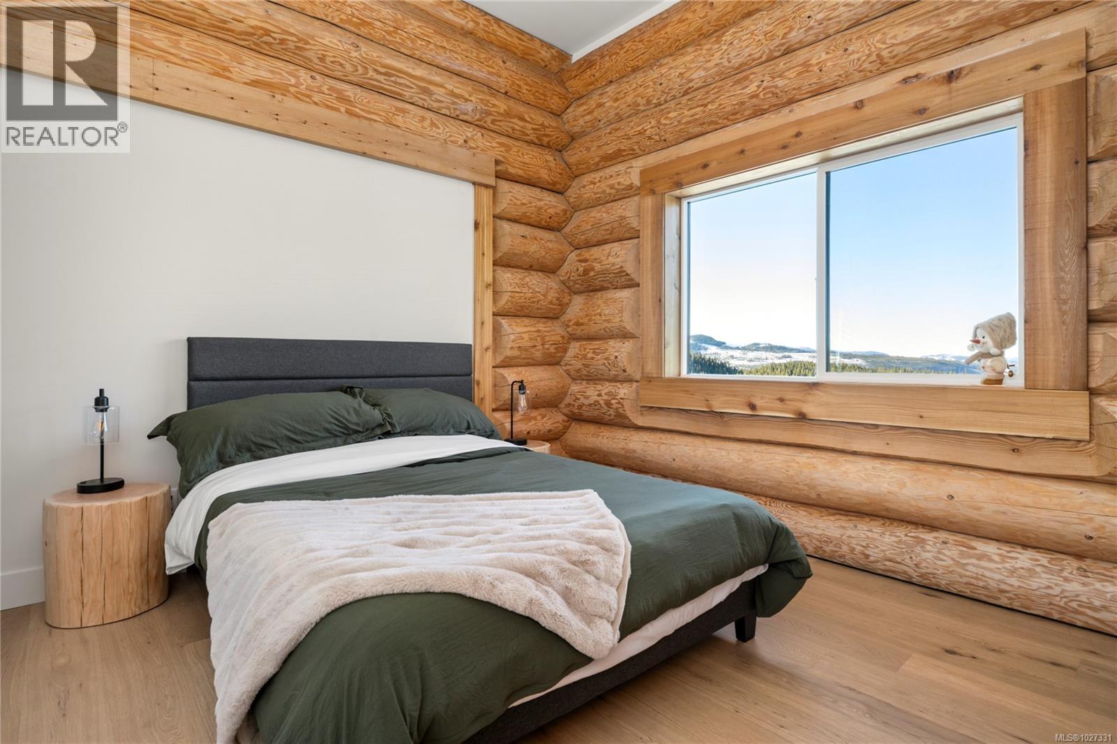 710 Arrowsmith Ridge, Courtenay