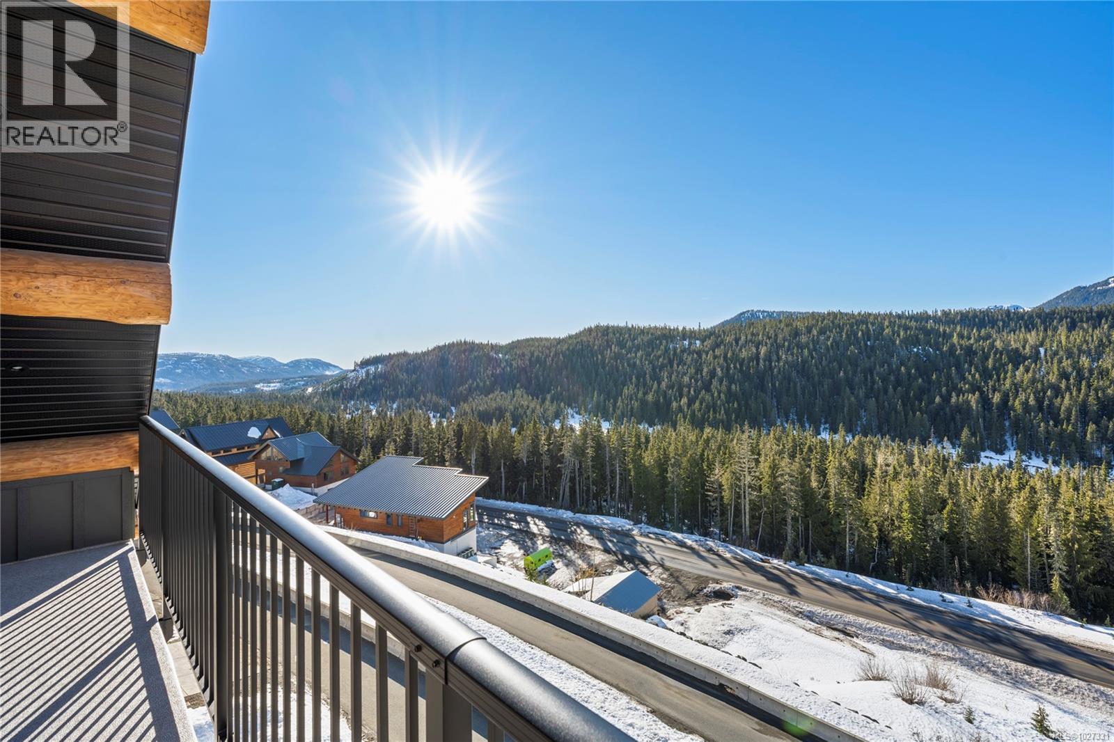 710 Arrowsmith Ridge, Courtenay