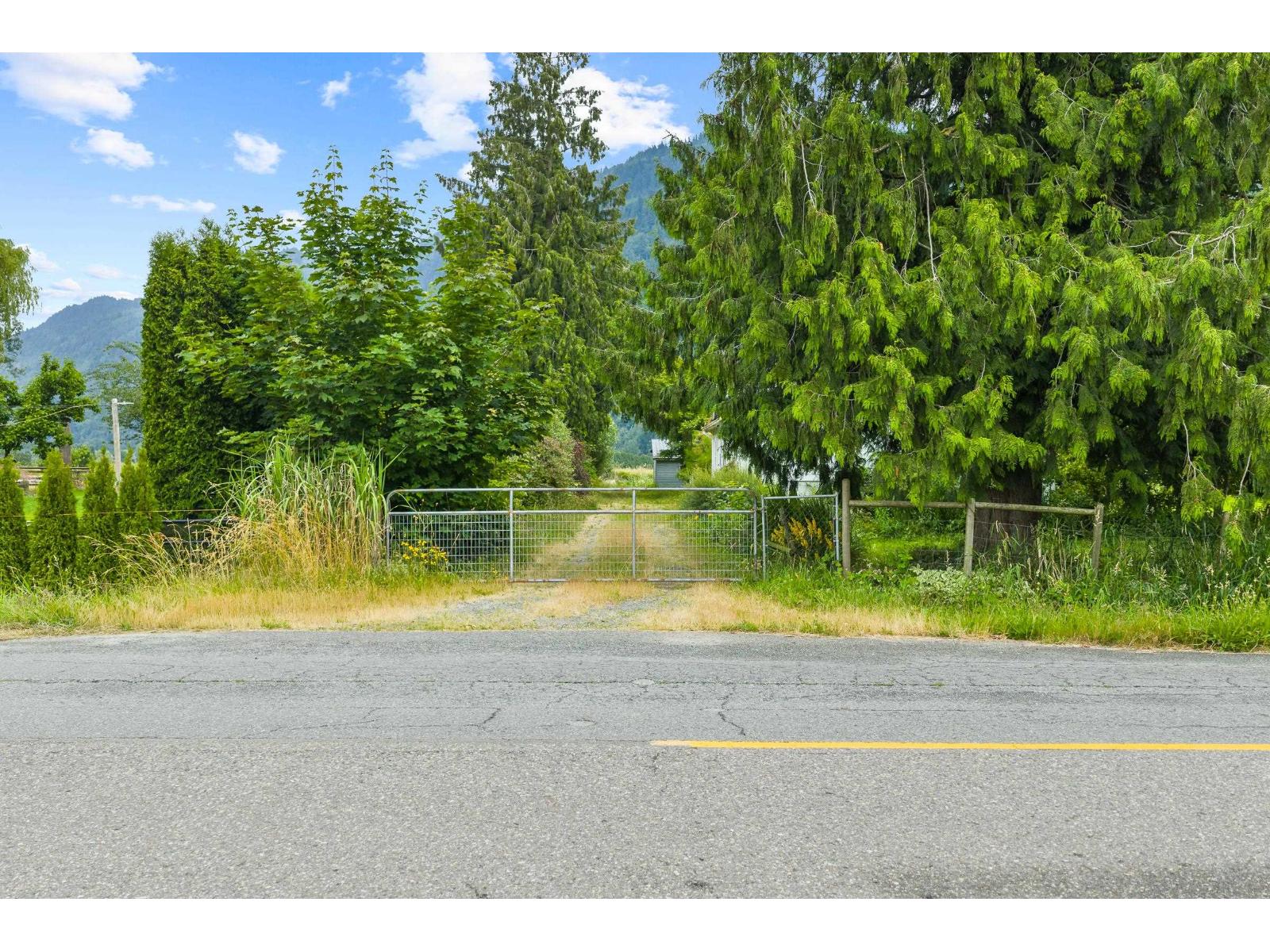 394 ARNOLD ROAD, Abbotsford