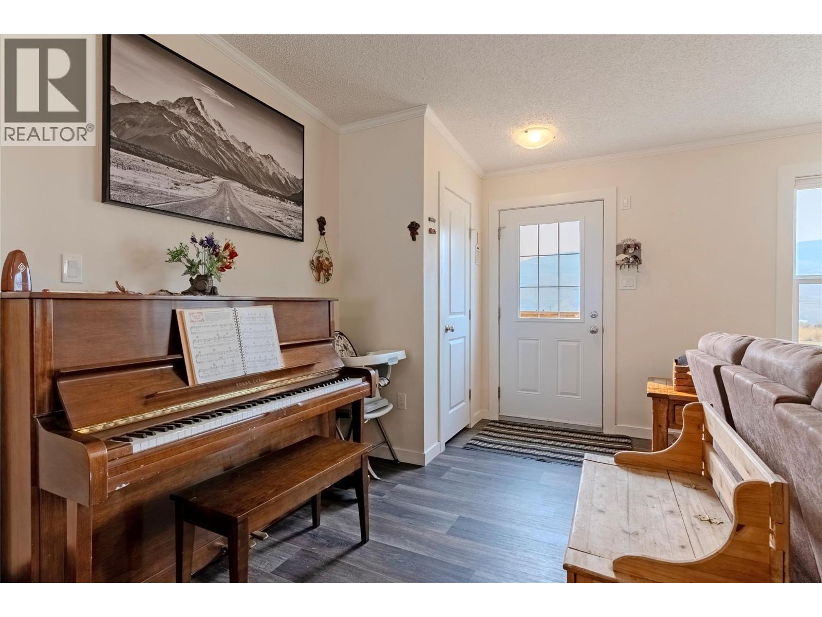 6288 Ashcroft Road, Kamloops