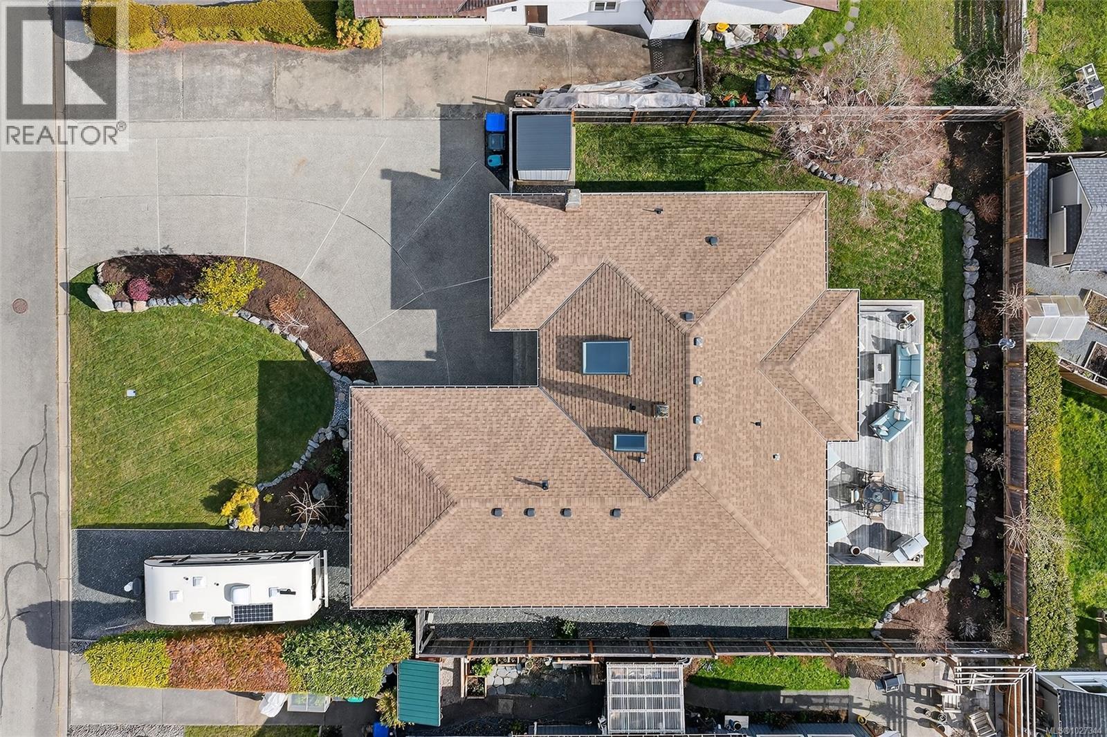 542 Panorama Pl, Parksville