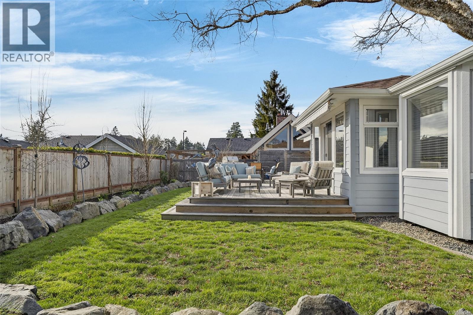 542 Panorama Pl, Parksville